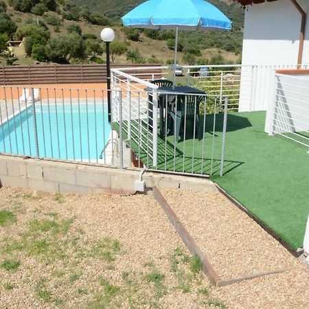 B&B Il Mirto Di Paola Torpè Eksteriør bilde