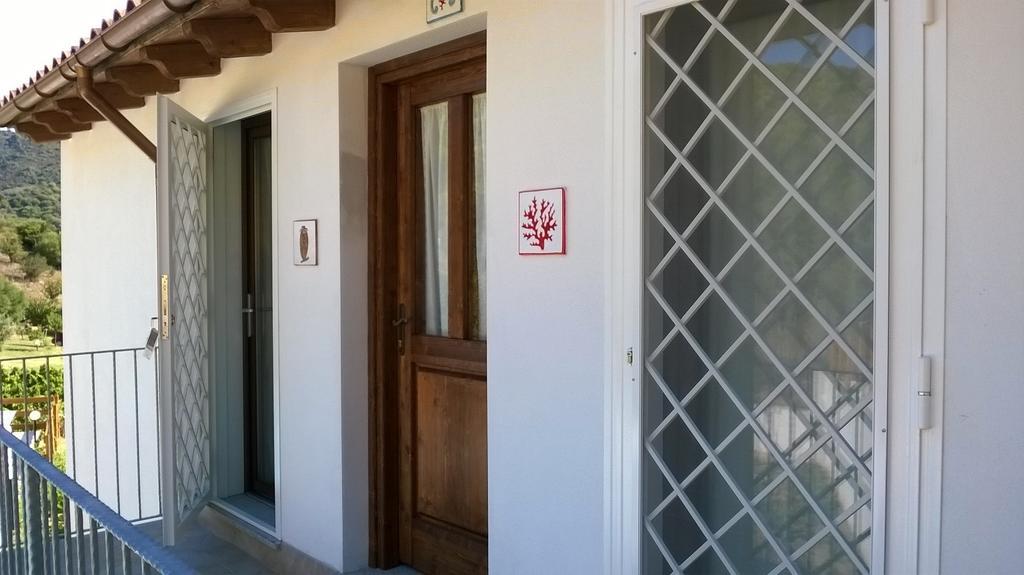 B&B Il Mirto Di Paola Torpè Eksteriør bilde